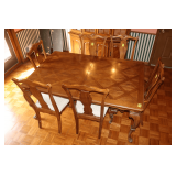 Oak Top Dining Room Table, (6) Cushioned Chairs, and (2) Leaves