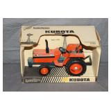 Kubota L2850 Model Tractor