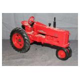 ERTL McCormick Farmall 300
