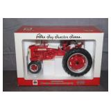 ETRL International Harvester McCormick Farmall 230 The Toy Tractor Times 1999 Anniversary Edition 1/16 Scale Diecast Model Tractor