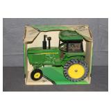 ETRL John Deere Row Crop Tractor 1/16 Scale Diecast Model Tractor