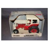 ERTL International Harvester 1066 5,000,000th Tractor