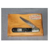 1976 Queen Cutlery 'Queen Salutes the Bicentennial' Granddaddy Barlow Pocket Knife with Wooden Display Mount