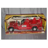 1990 Nylint Classics Metal Muscle Aerial Hook-N-Ladder Fire Truck