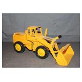 ERTL International Harvester Hough Payloader Construction Tractor with Articulated Steering