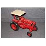 International Harvester 1066