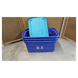3 Matching 33 Gallon Sterilite Totes w/Lids