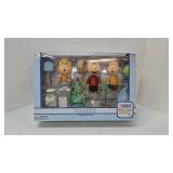 Peanuts Charlie Brown Christmas Figure Collection