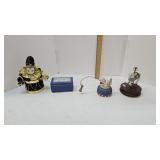 4 Music Boxes