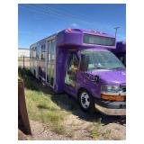 2015 Chevy 4500 transit Bus, Vin# 1GB6G5BG9F1130167, odometer reads 189,690, Has Hail Damage. Engine bad does not run, Broken Windows on Back Passenger Side, See description for additional information