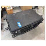 Pelican 1650 hard side case - 31 x 20