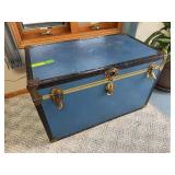 20D x 36L x 22H trunk, leather handles intact