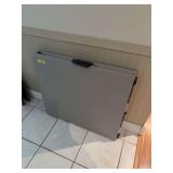 Lifetime 5’ fold in half folding table