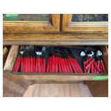 Holiday flatware, uncounted