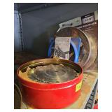 Large variety of saw blades