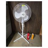Oscillating pedestal fan