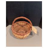 Amana Colonies peeled and unpeeled “fancy bottom” willow basket