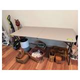 Lifetime 5’ fold in half folding table