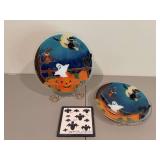 Matching Halloween plate and bowl, BOO tile