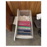 Bakers dozen NEW photo/scrapbooking albums in large tote