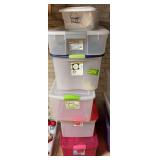 6 storage totes w/ lids