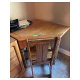 Oak corner desk w chair 36x46x30H