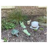 Frogs, a turtle and an alligator