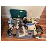 Everything but the kitchen sink so be sure to see all photos!