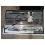 Xenyx XL3200 mixerboard Premium 32-input 4-bus Live Mixer Xenyx Mic Preamps, British EQ