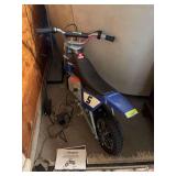 Razor Dirt Rocket MX350 electric dirt bike