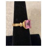 10kt pink stone ring sz 6.5, diamonds