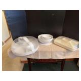 Pampered Chef serving pieces