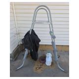 Pool ladder