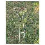 Metal heart shaped plant hanger and metal flower