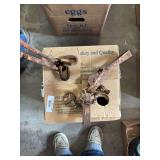 5 Oneida Victor size 2 foothold traps