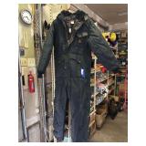 Refrigiwear size large snow suit