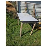 25 x 40 Enamel top table, legs need paint 25 x 40 Enamel top table, legs need paint