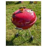 Red Weber kettle grill Red Weber kettle grill