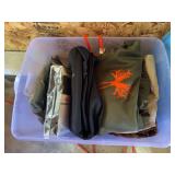 Tote full of men’s clothing, size large and extra large include sweatshirts, new boxer shorts, T-shirts, long underwear, shorts Tote full of men’s clothing, size large and extra large include sweatshirts, new boxer shorts, T-shirts, long underwear, shorts