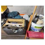 Plaster and painting tools