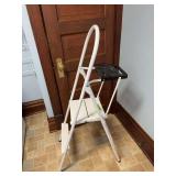 Two step step ladder