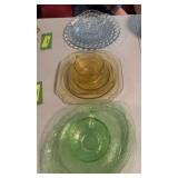 5 pcs green depression, 4 pcs amber depression and 4 pcs of ice blue