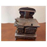 Jewel cast iron mini cookstove 4" wide x 5.5" tall