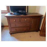 Dresser 20 x 52 and wall hanging mirror