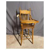 High chair with lift tray