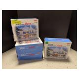 4 boxes indoor/outdoor 300 clear icicle lights 18’ lighted length