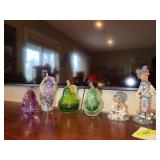 Art glass items and 2 Boyd Bears figurines