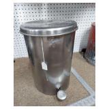 Beauty Can stainless steel trash can with lift-out insert, pedal-open lid