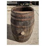 Wine barrel, 23.25"H x 14"dia.@head