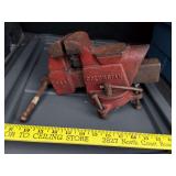Columbian brand bench Vise D44